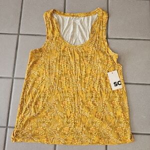 NWT SO The Favorite Scoopneck Tank Top Gold, Floral Print Juniors Size Medium